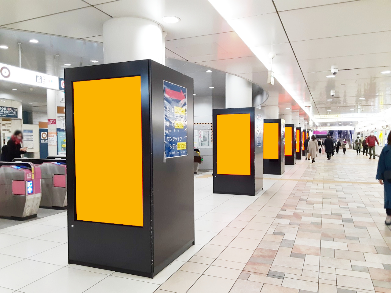 東京メトロ_池袋駅_MCV_副都心線 西通路東改札・丸副ホーム連絡通路_掲載写真