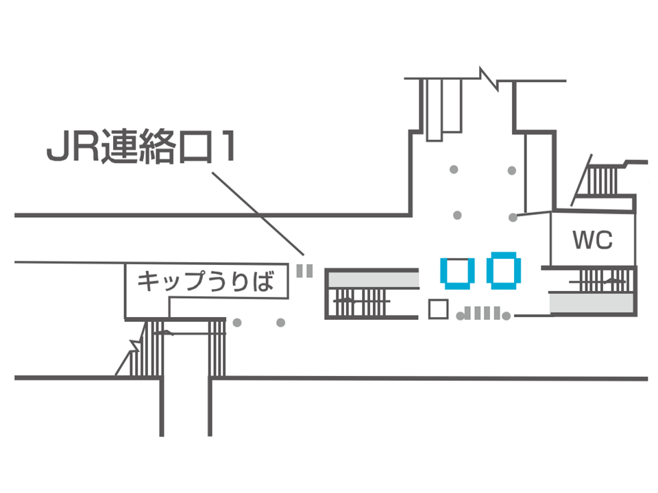 北千住駅のどこにデジタルサイネージが設置されているか説明している画像です。西口駅前広場方面改札のそば